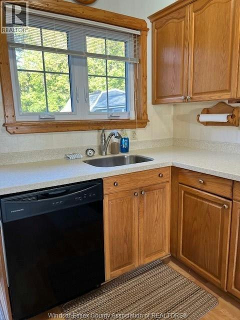 404 Robson Road, Leamington, ON, N8H 0A7 - 8