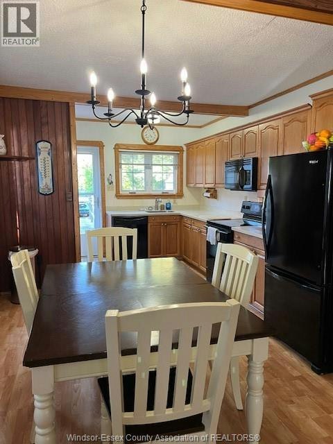 404 Robson Road, Leamington, ON, N8H 0A7 - 4
