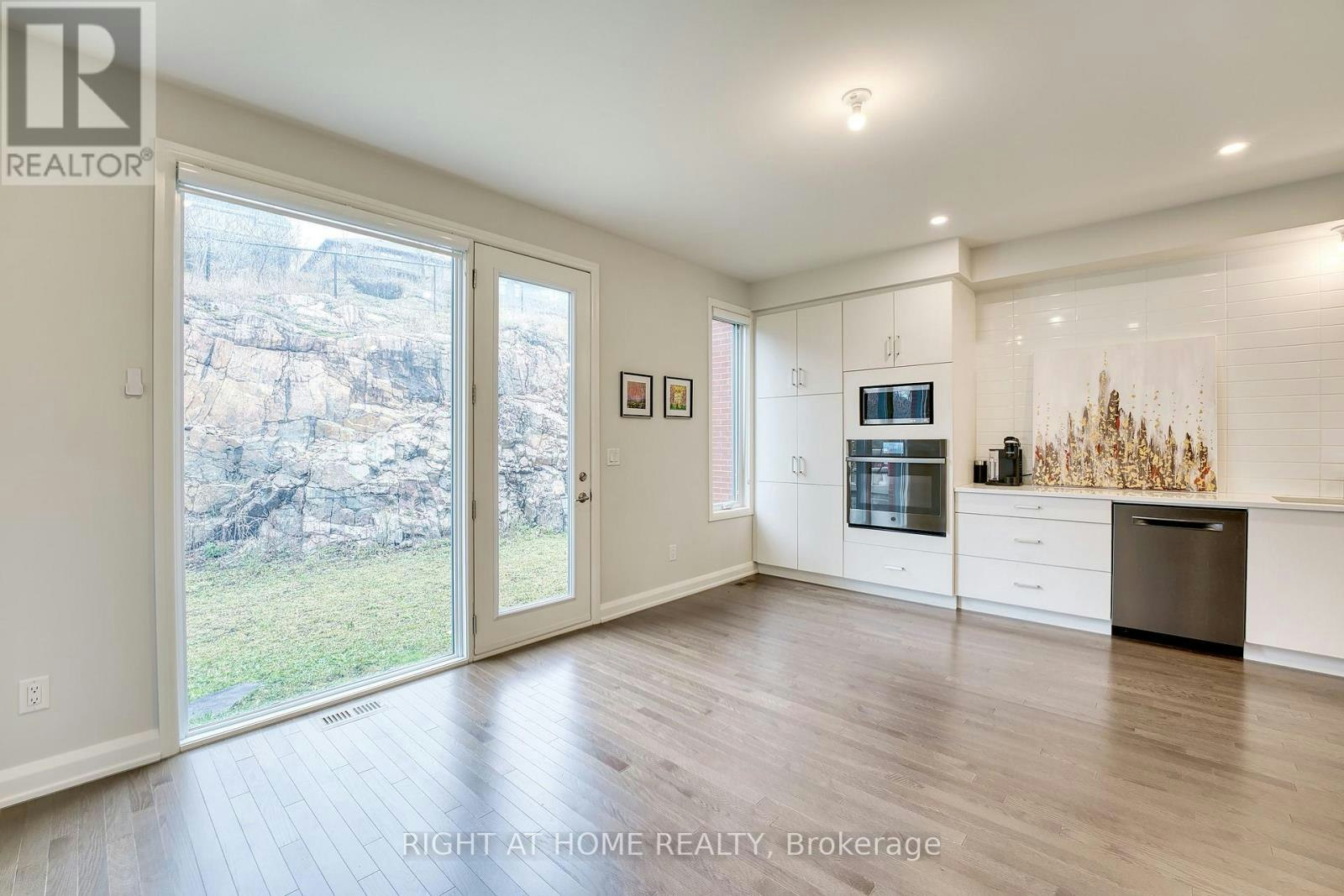 153 Boundstone Way, Ottawa, ON, K2T 0M5 - 11