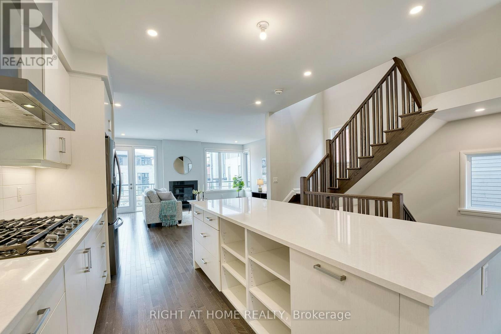 153 Boundstone Way, Ottawa, ON, K2T 0M5 - 9