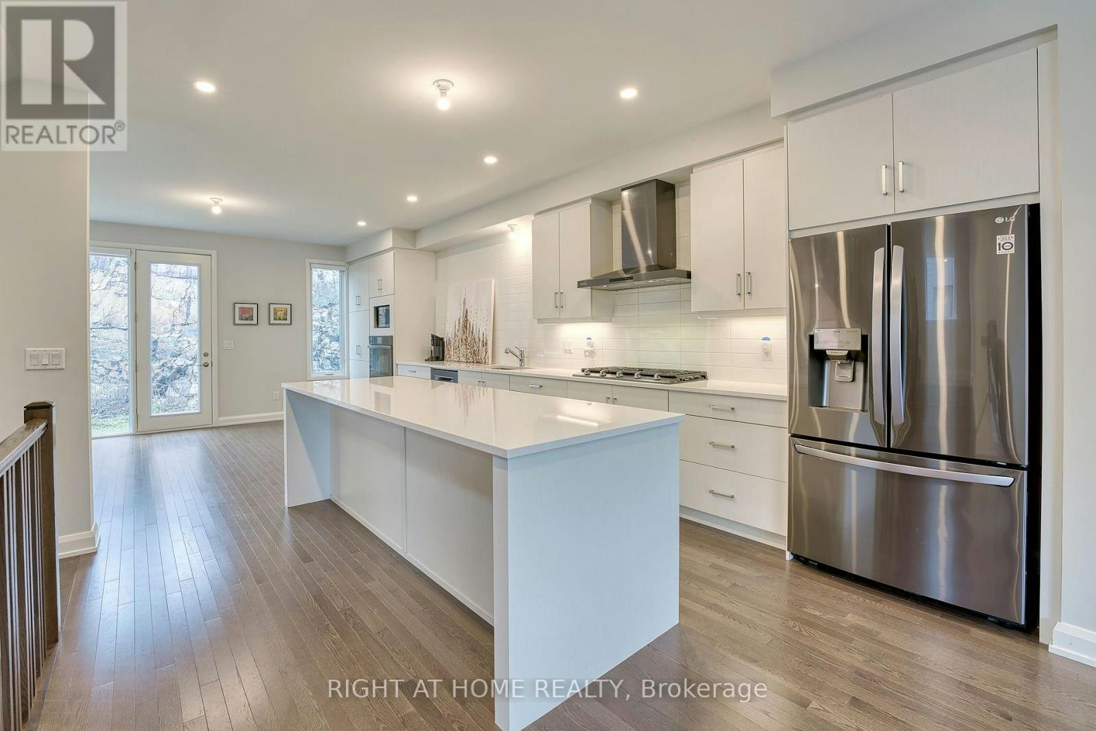 153 Boundstone Way, Ottawa, ON, K2T 0M5 - 6