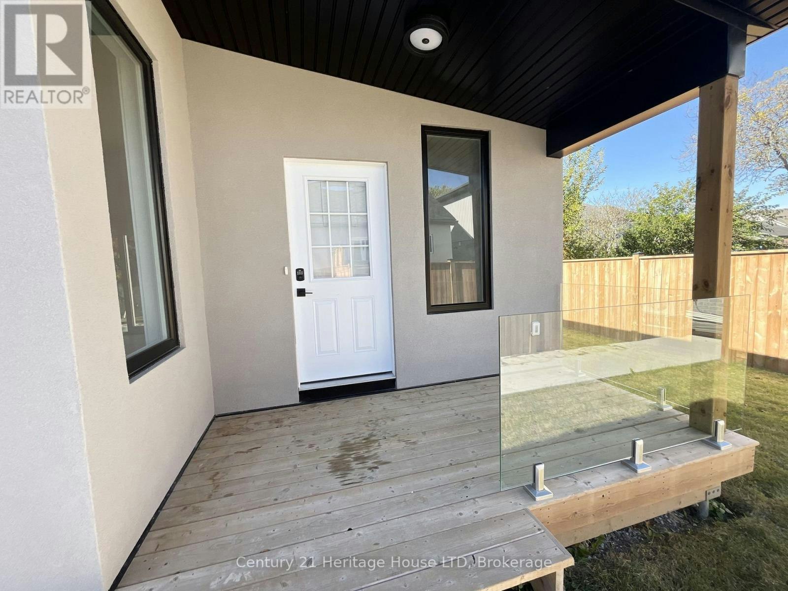 26B Valley Road, St. Catharines, ON, L2S 1Y6 3