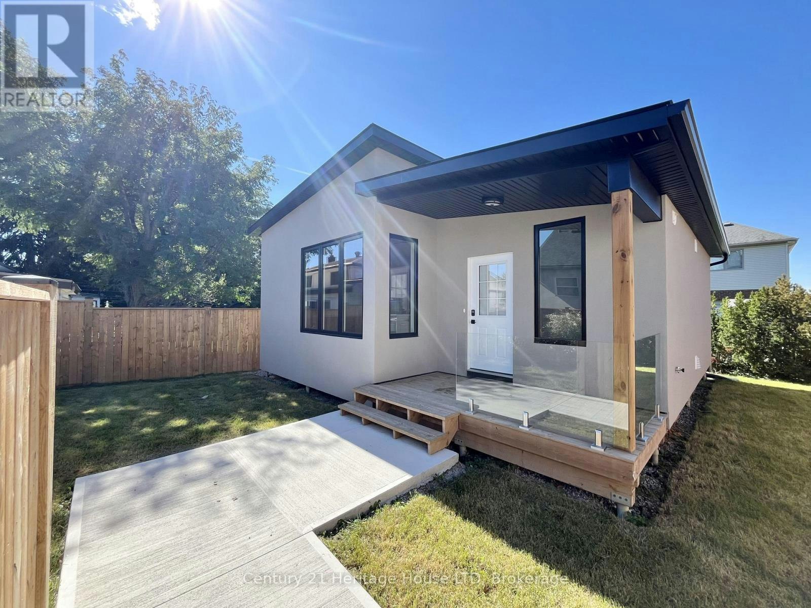 26B Valley Road, St. Catharines, ON, L2S 1Y6 1