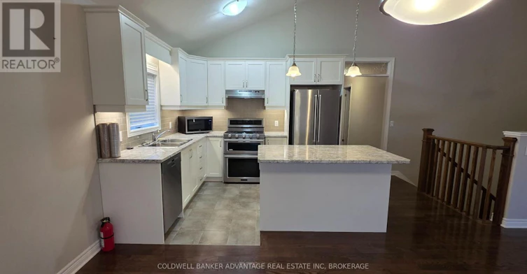 284 Classic Avenue, Welland, ON, L3B 0A4 - 6