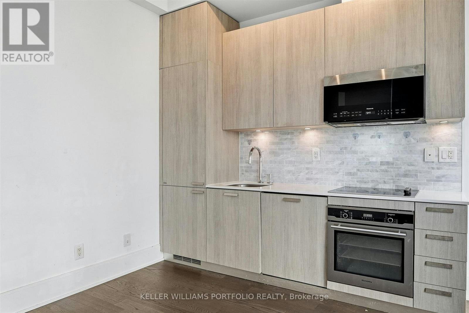 5305-50 Charles Street E, Toronto, ON, M4Y 0C3 - 10