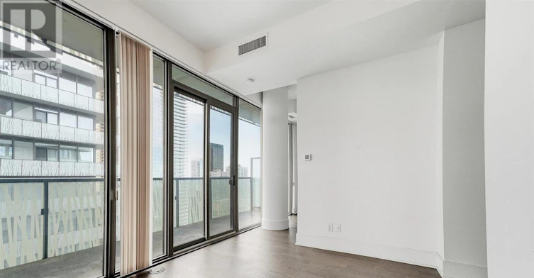 5305-50 Charles Street E, Toronto, ON, M4Y 0C3 - 11