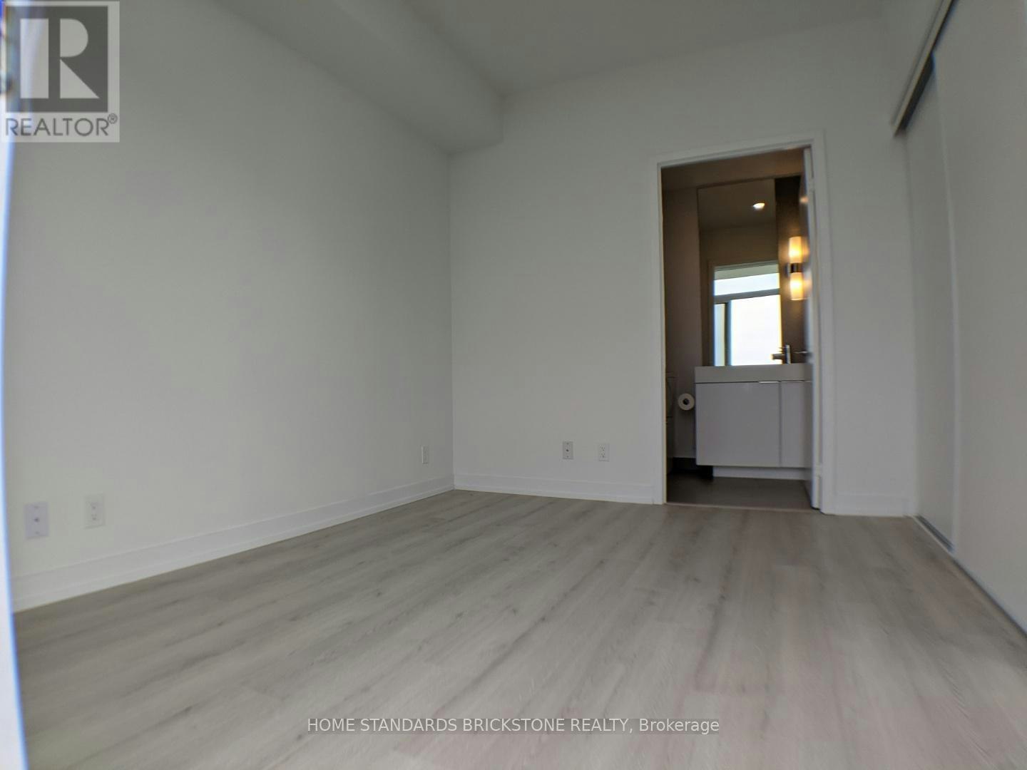 2312-33 Helendale Avenue, Toronto, ON, M4R 0A4 - 16