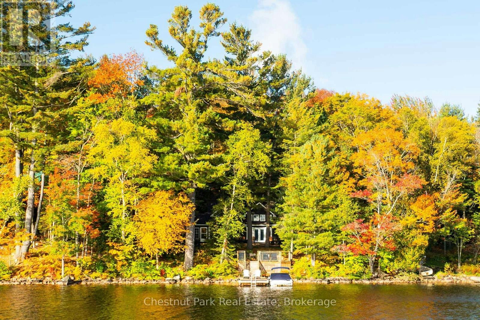 1095 Bayview Avenue, Lake of Bays, ON, P0B 1A0