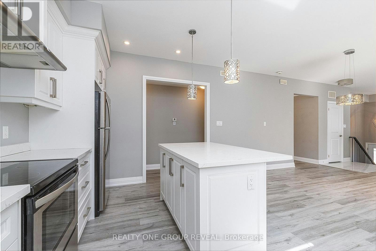 2-96 Cromwell Avenue, Oshawa, ON, L1J 4T6 - 11