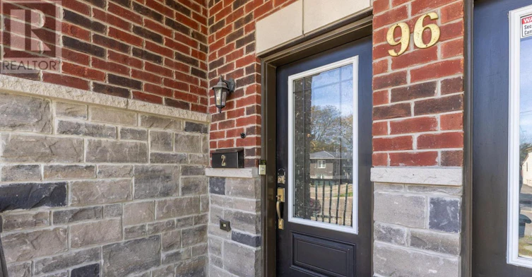 2-96 Cromwell Avenue, Oshawa, ON, L1J 4T6 - 2