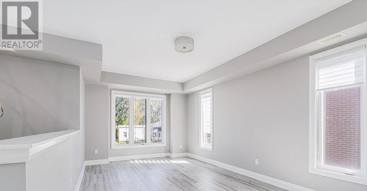 2-96 Cromwell Avenue, Oshawa, ON, L1J 4T6 - 4