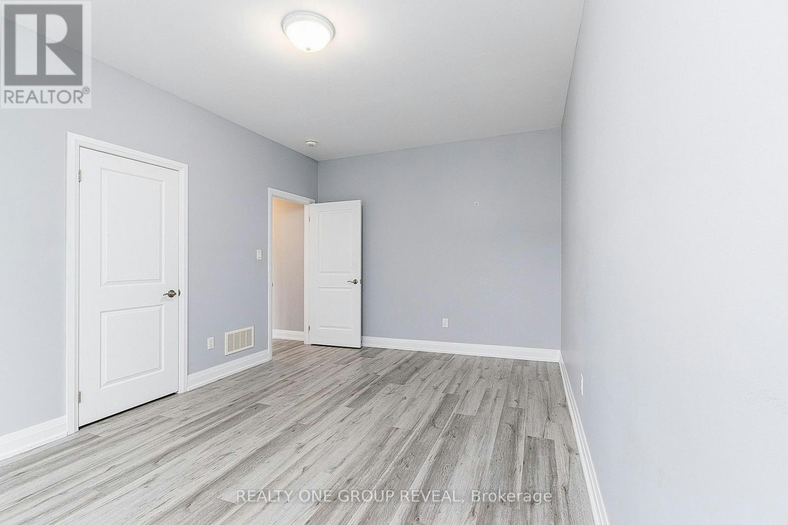 2-96 Cromwell Avenue, Oshawa, ON, L1J 4T6 - 18
