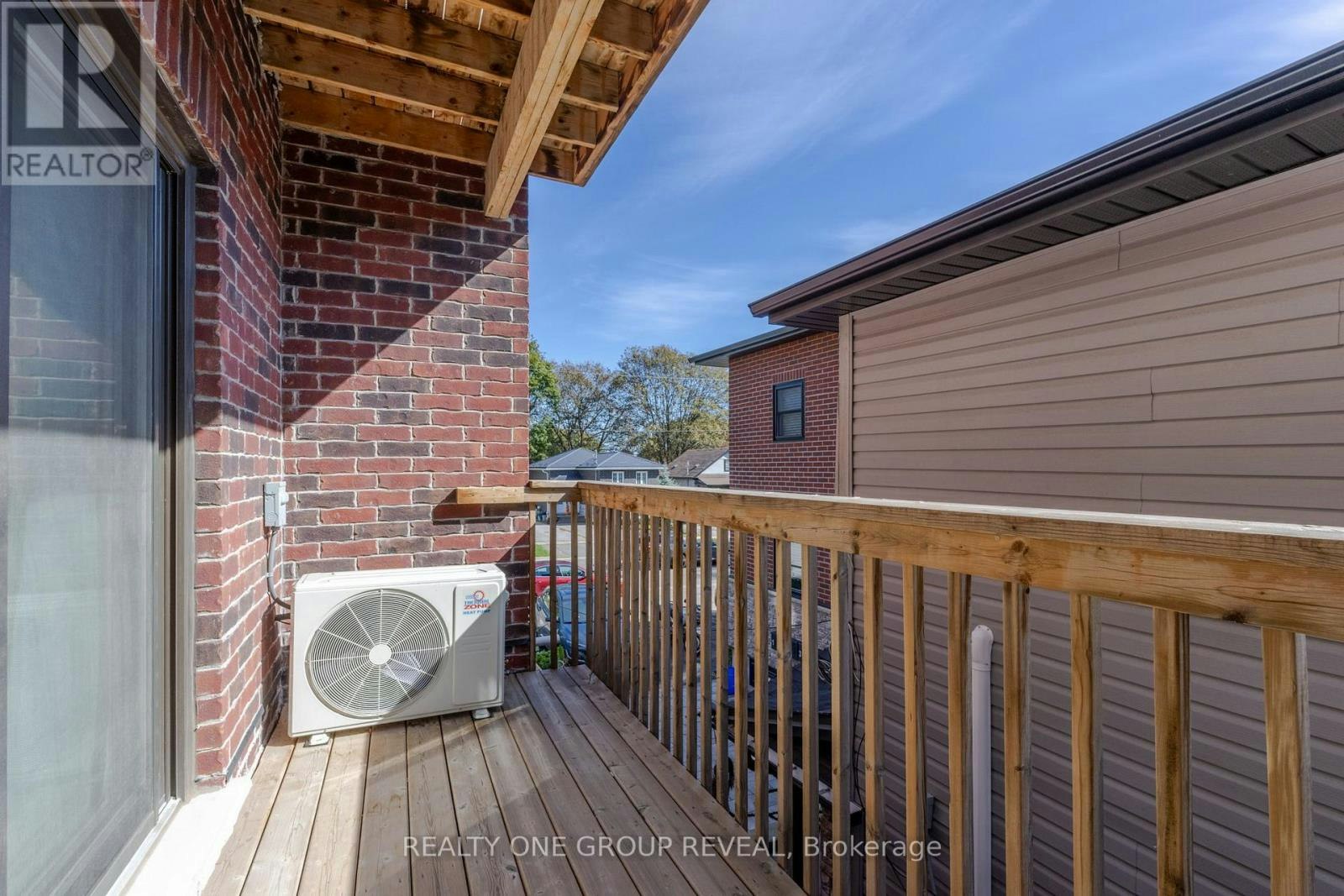2-96 Cromwell Avenue, Oshawa, ON, L1J 4T6 - 21