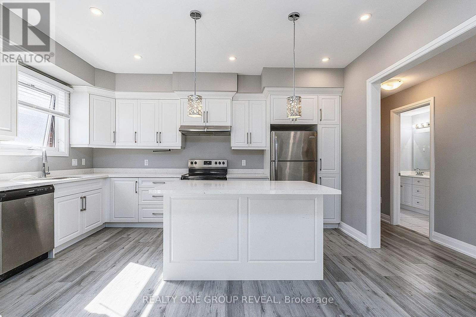 2-96 Cromwell Avenue, Oshawa, ON, L1J 4T6 - 12