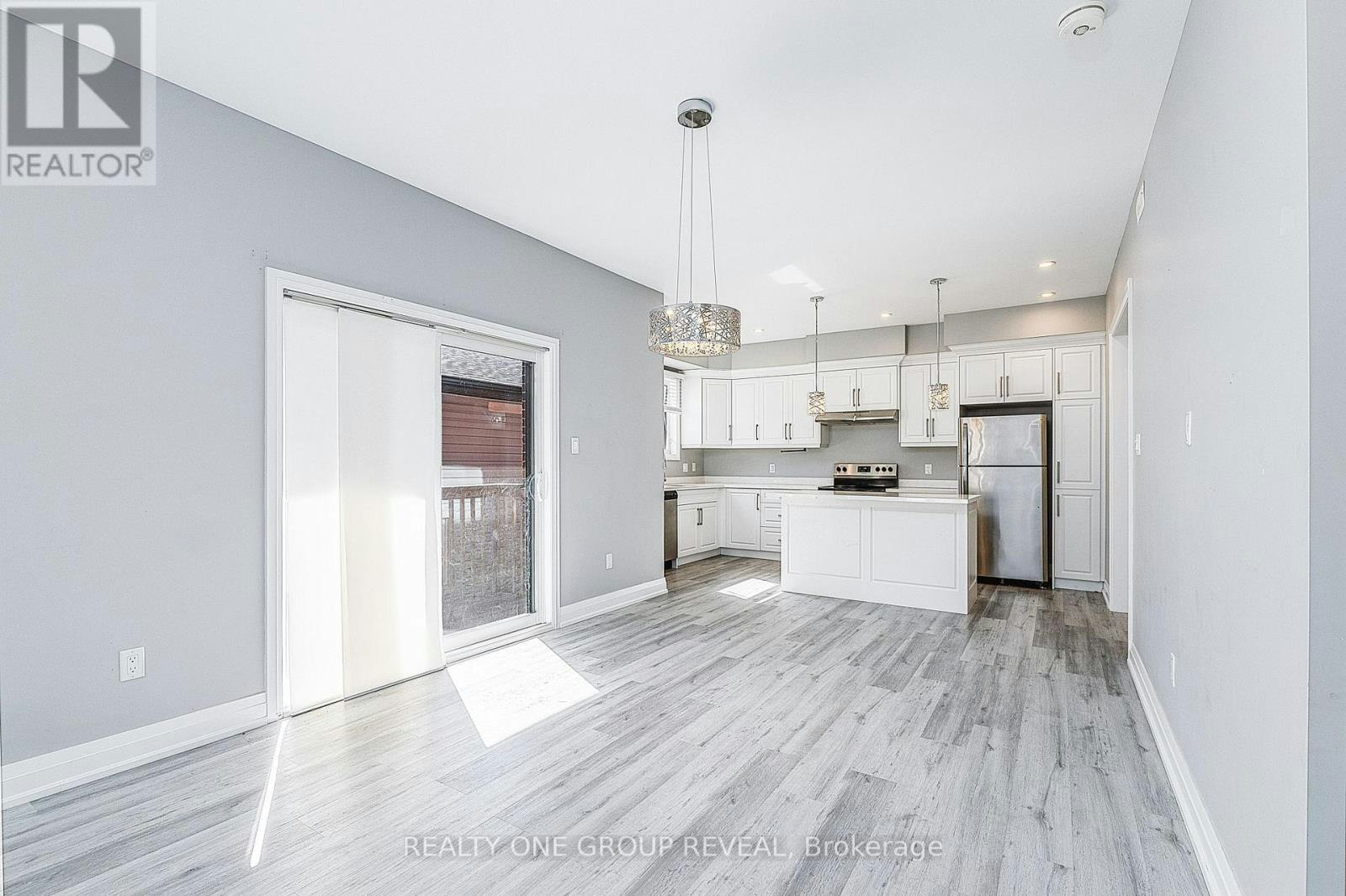 2-96 Cromwell Avenue, Oshawa, ON, L1J 4T6 - 6