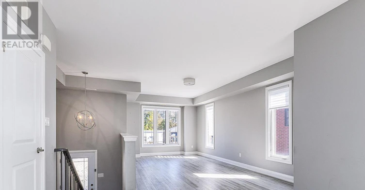 2-96 Cromwell Avenue, Oshawa, ON, L1J 4T6 - 3