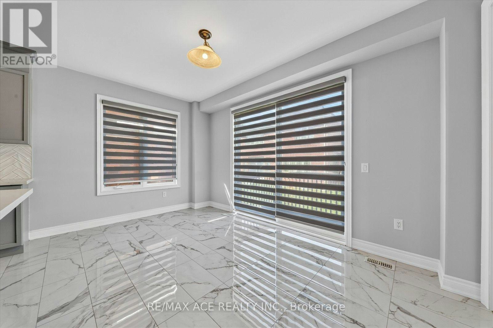 10 Hitching Post Road, Georgina, ON, L4P 2E7 - 14