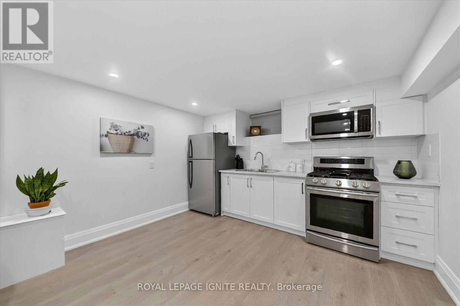 BSMT-103 Baker Street, Whitchurch-Stouffville, ON, L4A 4X9 - 14