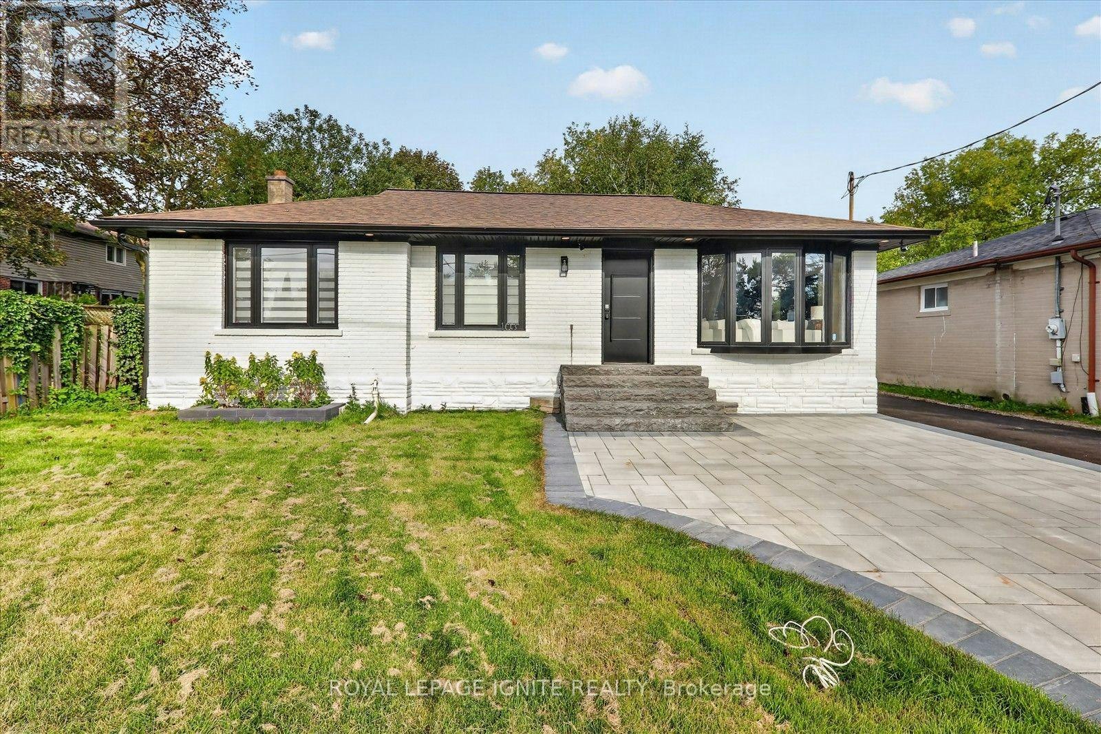 103 Baker Street, Whitchurch-Stouffville, ON, L4A 4X9