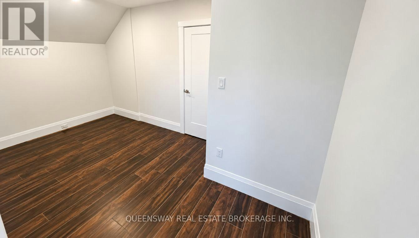 3-73 Mary Street, Barrie, ON, L4N 1T2 - 9