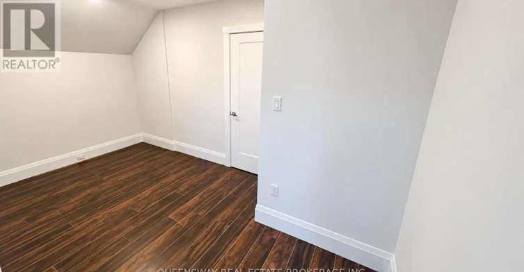 3-73 Mary Street, Barrie, ON, L4N 1T2 - 9