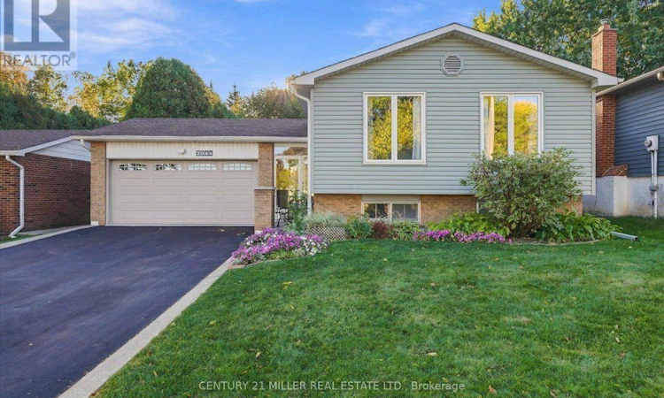 2044 Coral Crescent