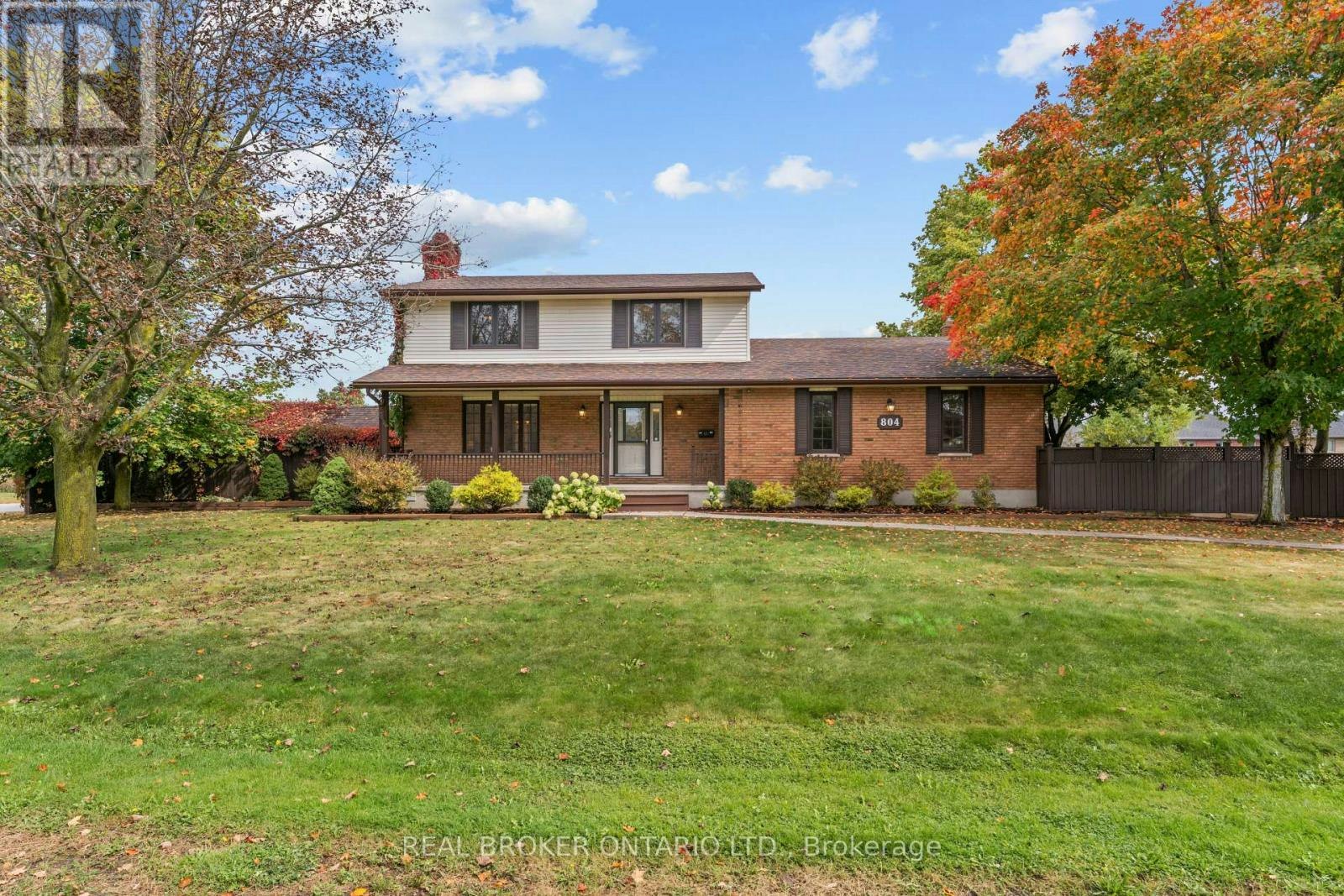 804 Pinewood Drive, Peterborough, ON, K9K 1L4