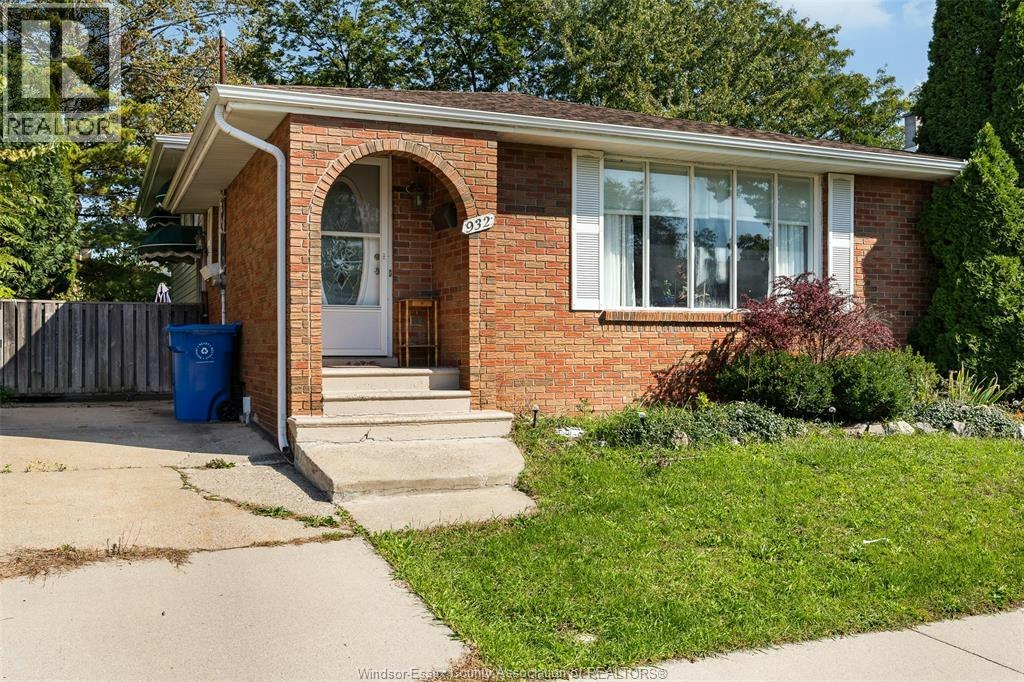 932 Reedmere Road, Windsor, ON, N8S 2L8