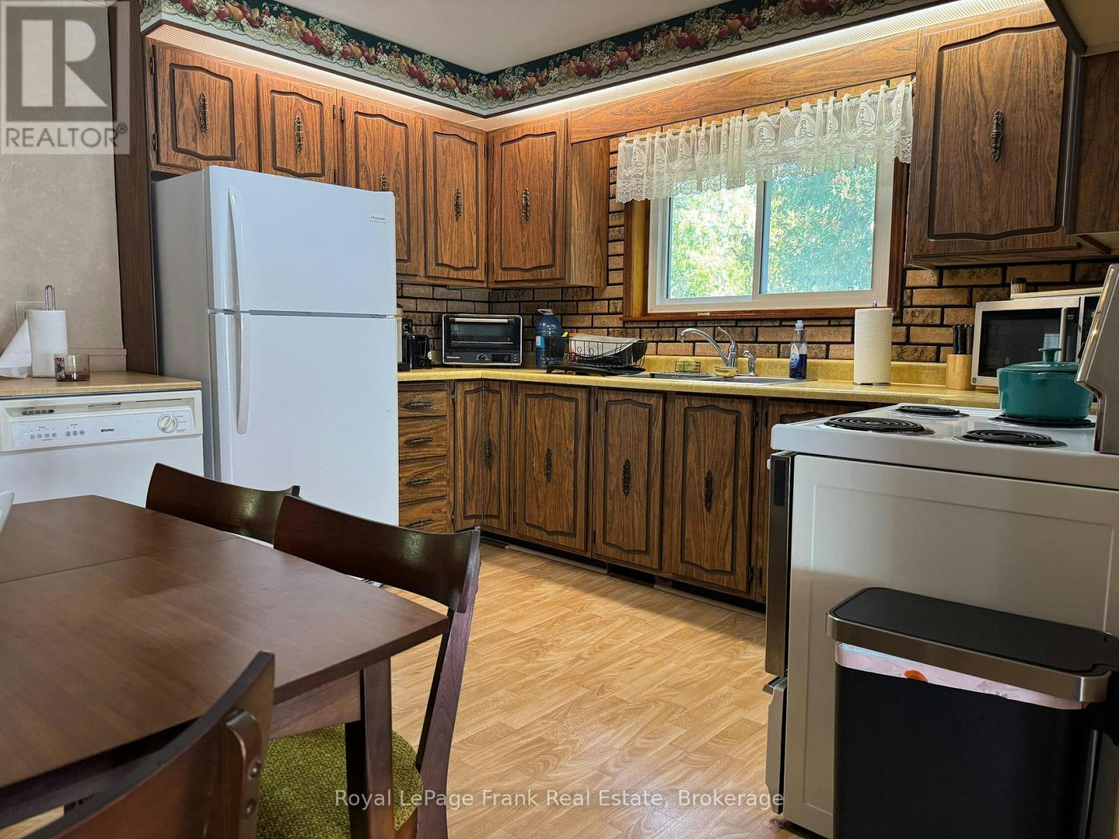 3820 Trulls Road, Clarington, ON, L1E 2L3 - 9