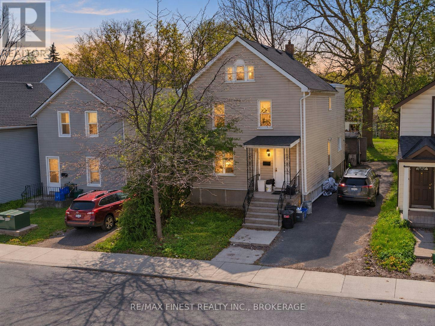 216 Alfred Street, Kingston, ON, K7L 3R9