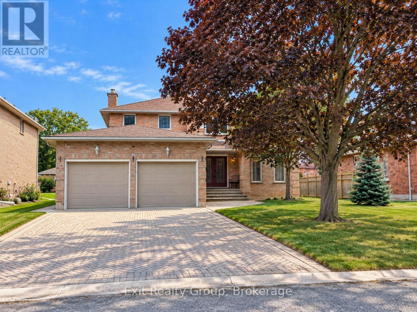 17 Bridlewood Lane, Quinte West, ON, K8V 6N4