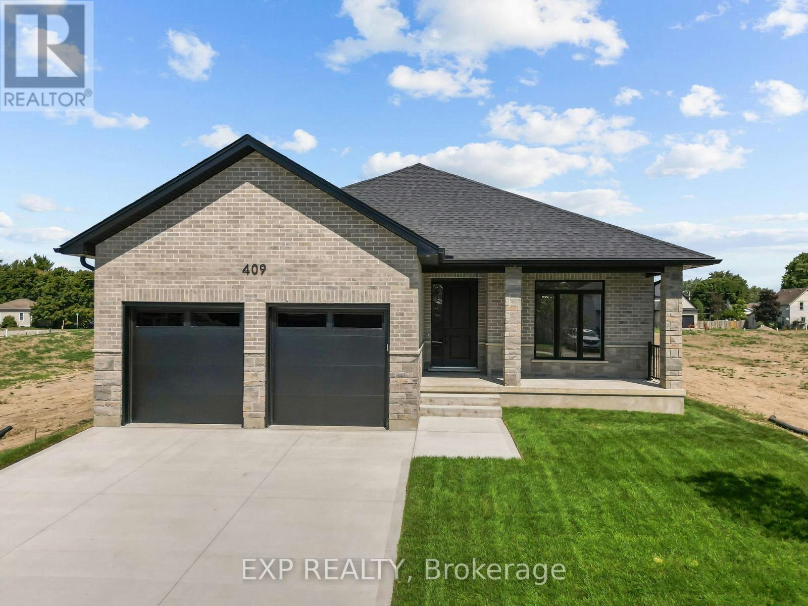 409 Ontario Street, Warwick, ON, N0M 2S0