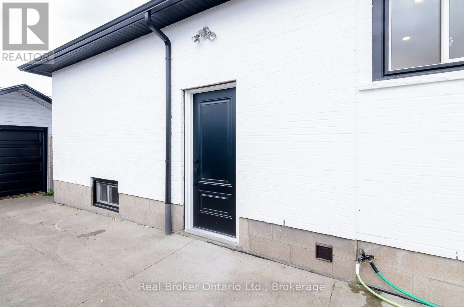LOWER-1175 Dunsmure Road, Hamilton, ON, L8H 1K9 - 18