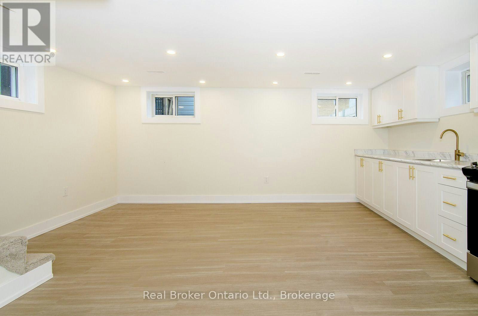 LOWER-1175 Dunsmure Road, Hamilton, ON, L8H 1K9 - 4