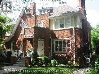 1389 Victoria, Windsor, ON, N8X 1N9