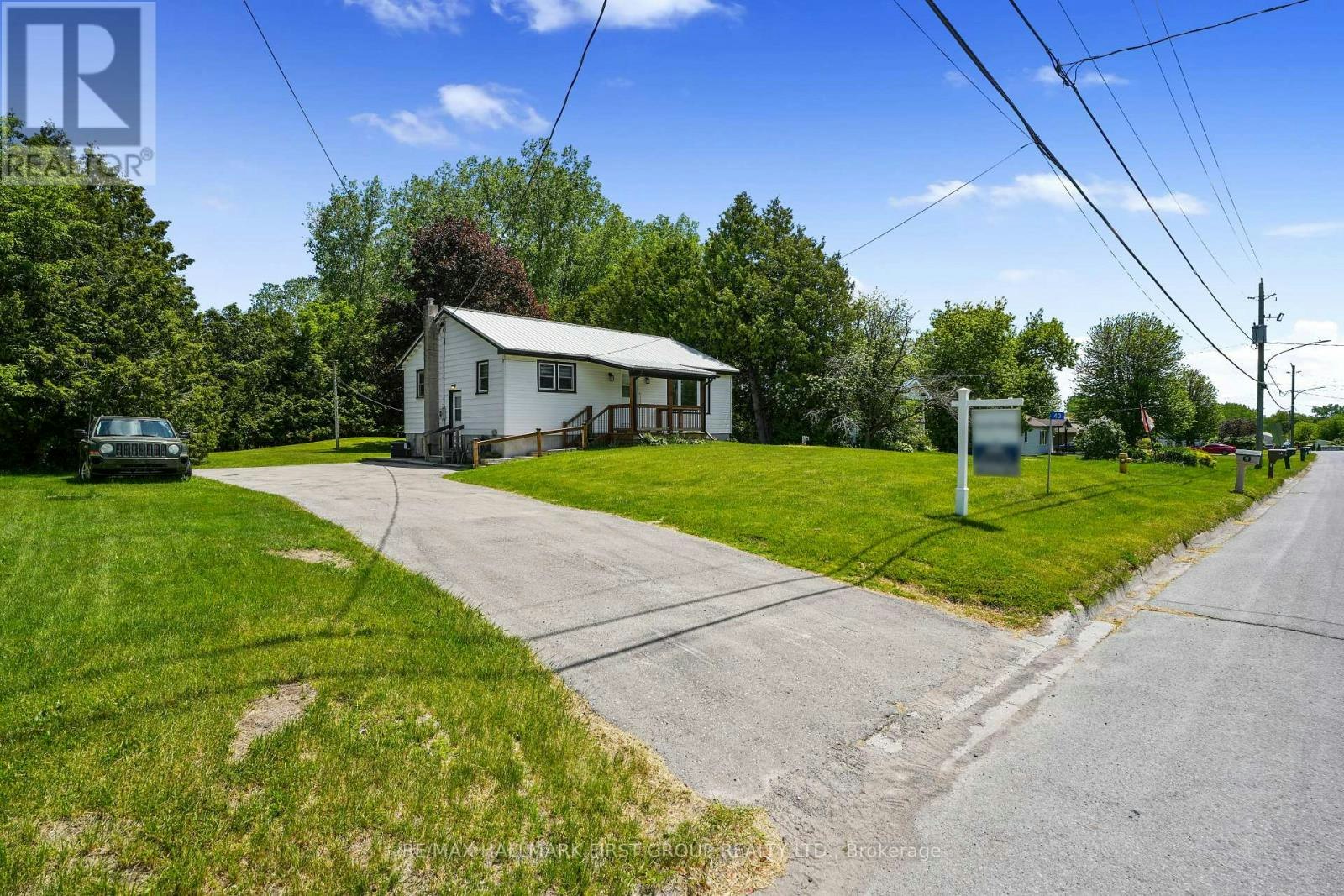 40 Whites Road, Quinte West, ON, K8V 5P5
