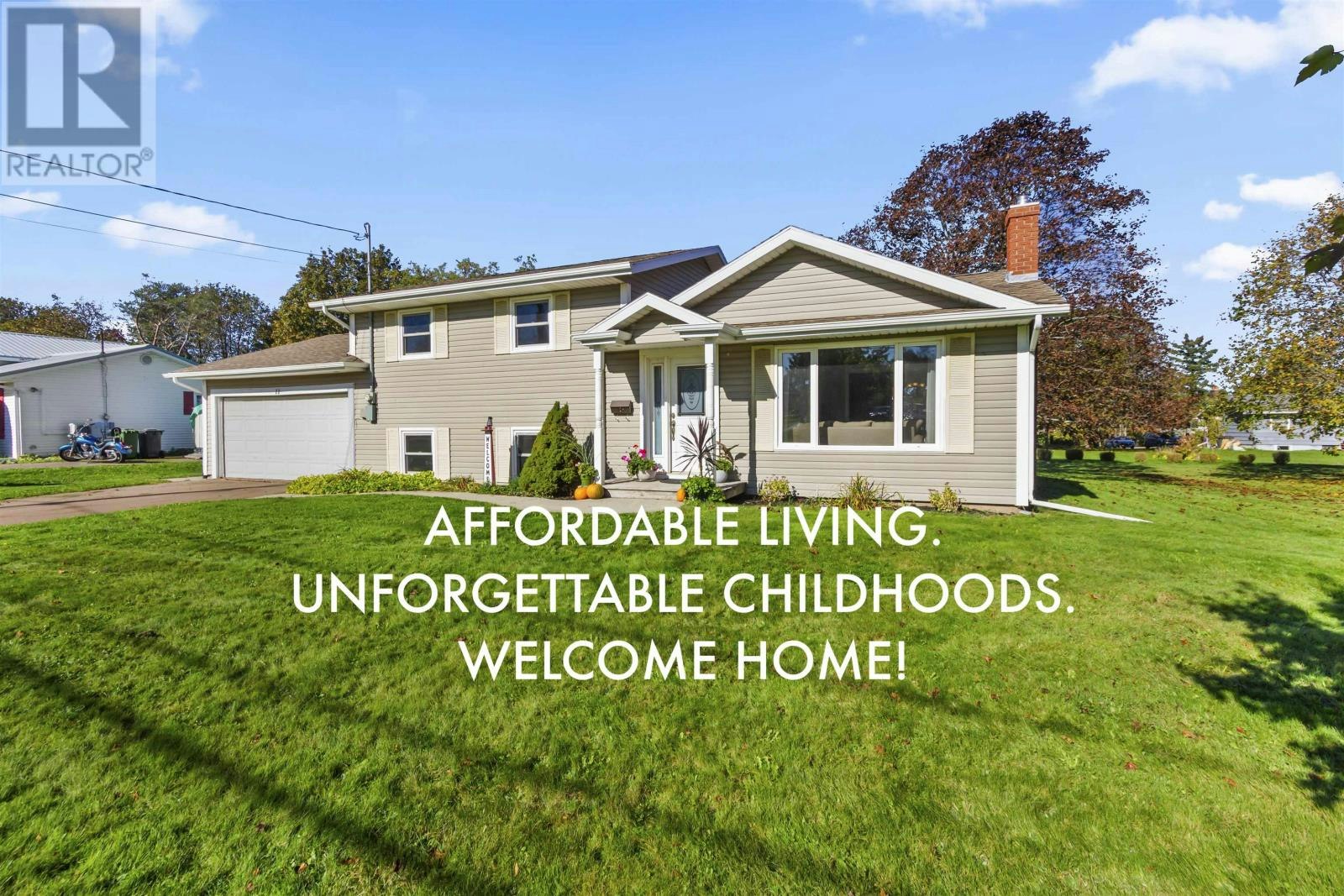 11 Holland Drive, Stratford, PE, C1B 1S9