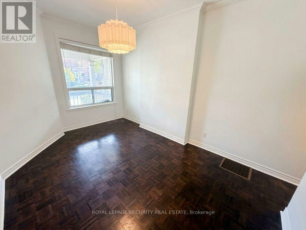 MAIN FLOOR-380 Crawford Street, Toronto, ON, M6J 2V9 - 5