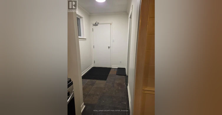 MAIN FLOOR-380 Crawford Street, Toronto, ON, M6J 2V9 - 11