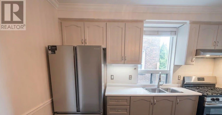 MAIN FLOOR-380 Crawford Street, Toronto, ON, M6J 2V9 - 3