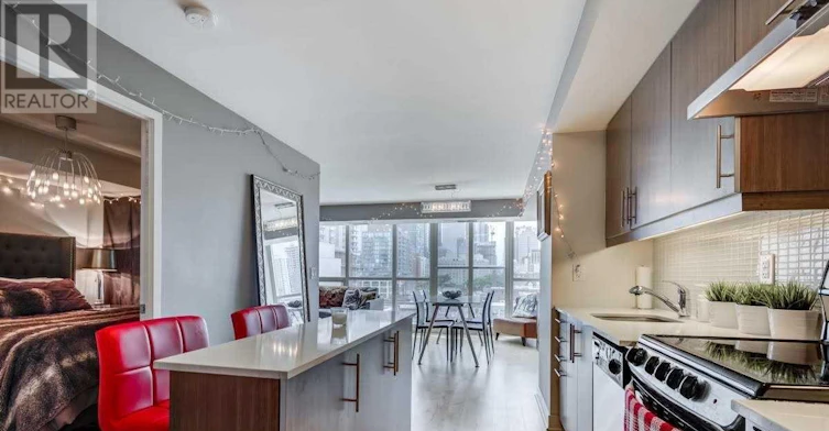 709-320 Richmond Street E, Toronto, ON, M5A 1P9 - 6