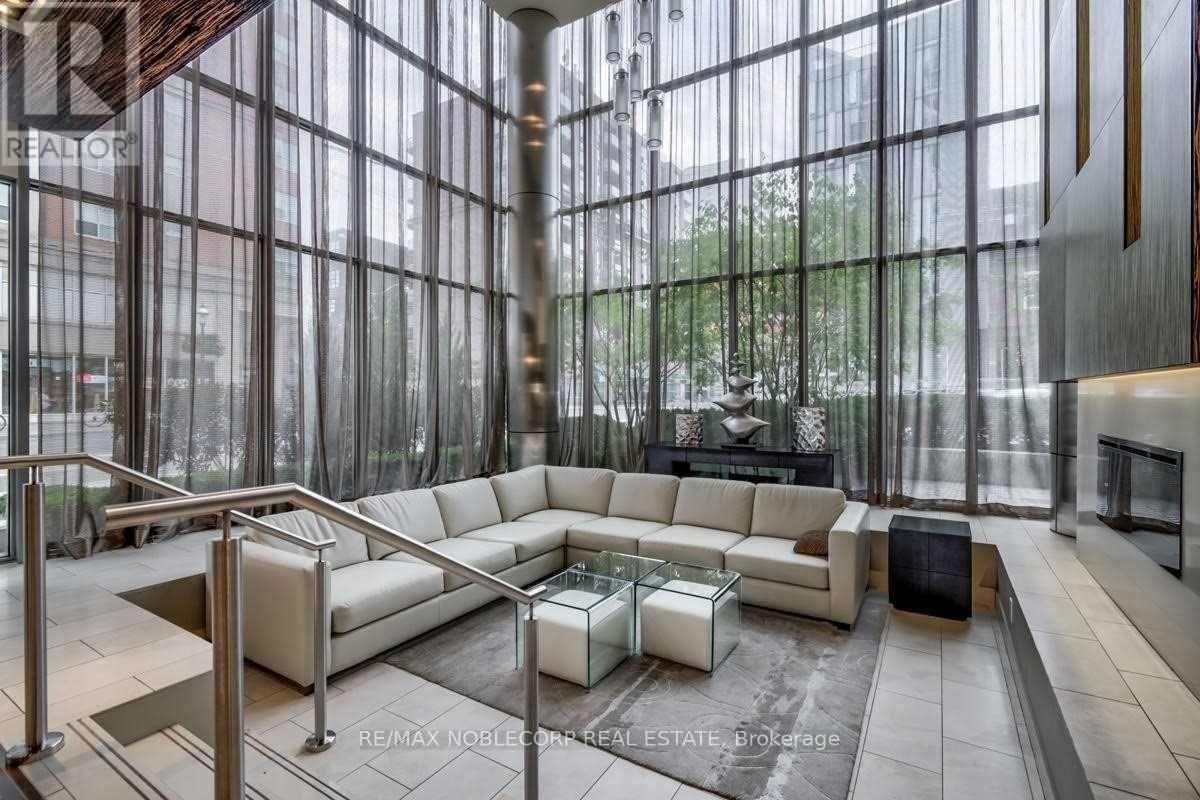 709-320 Richmond Street E, Toronto, ON, M5A 1P9 - 3