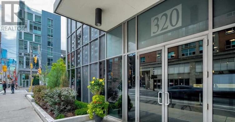 709-320 Richmond Street E, Toronto, ON, M5A 1P9 - 2