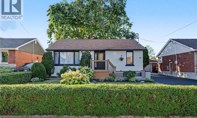 98 Wise Crescent