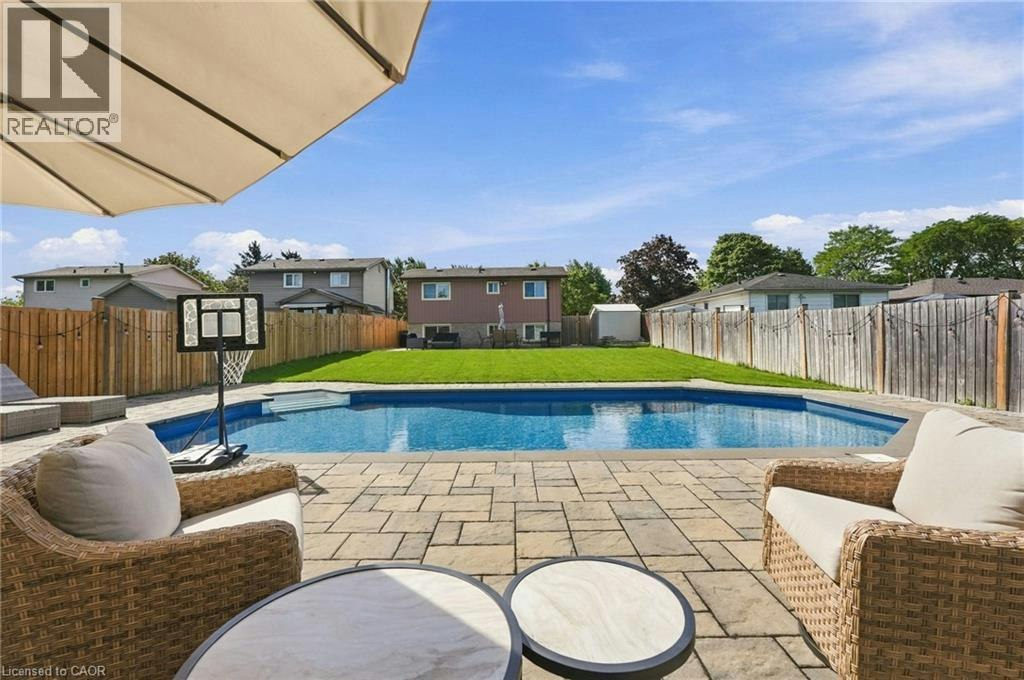 95 Chilton Drive, Hamilton, ON, L8J 1L8