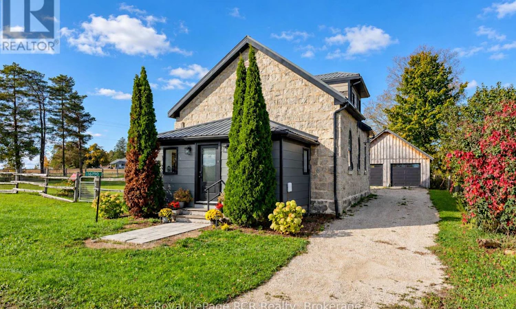 116190 Grey 3 Road
