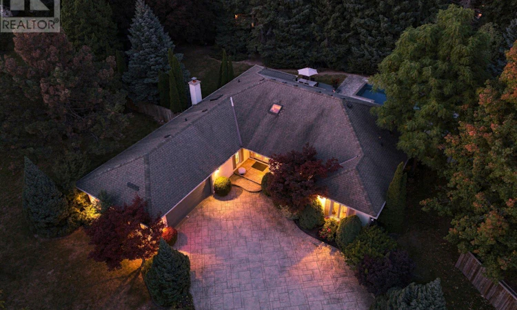 8 Fendley Court