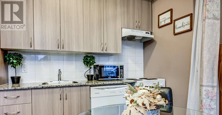 201-50 Sky Harbour Drive, Brampton, ON, L6Y 6B8 - 21