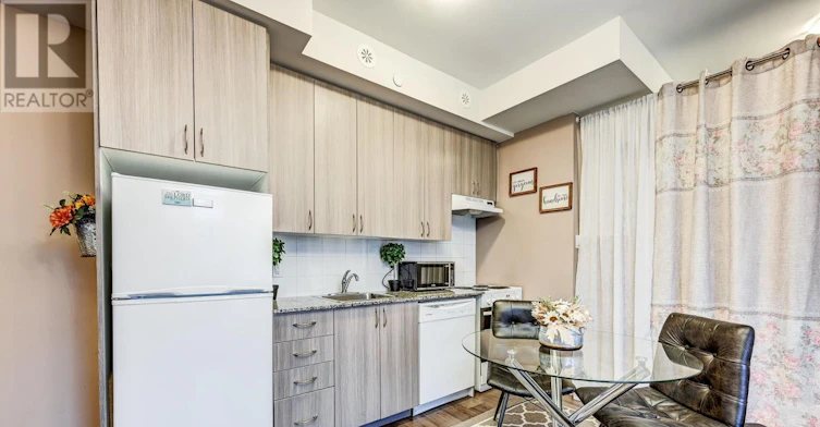 201-50 Sky Harbour Drive, Brampton, ON, L6Y 6B8 - 16