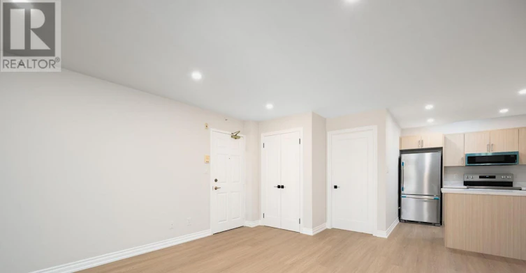 206-1451 Walkers Line, Burlington, ON, L7M 4P1 - 5